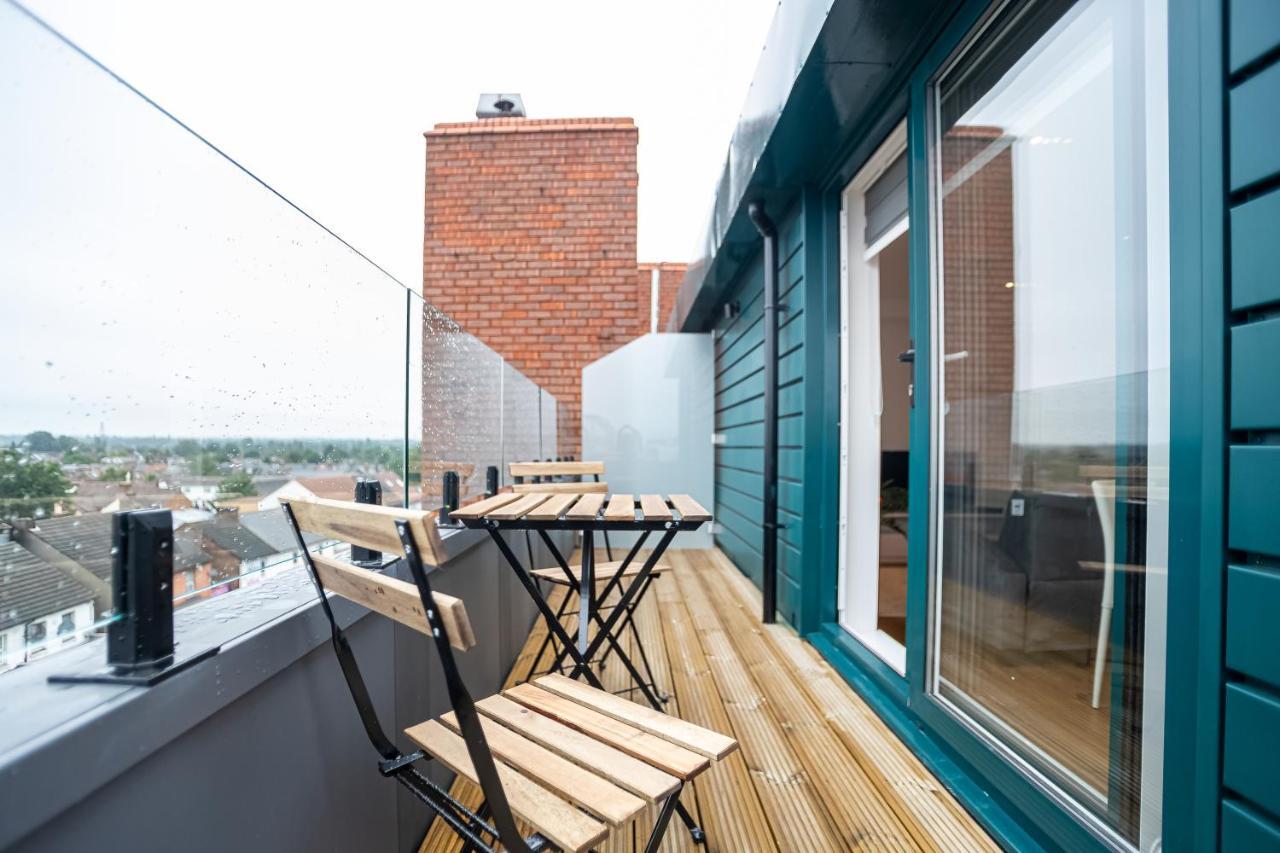 Villa Deluxe Chic 1 2 Bed Apts Near Heathrow Legoland Windsor Slough Extérieur photo