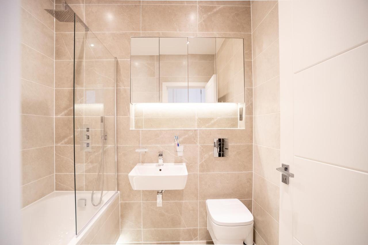 Villa Deluxe Chic 1 2 Bed Apts Near Heathrow Legoland Windsor Slough Extérieur photo