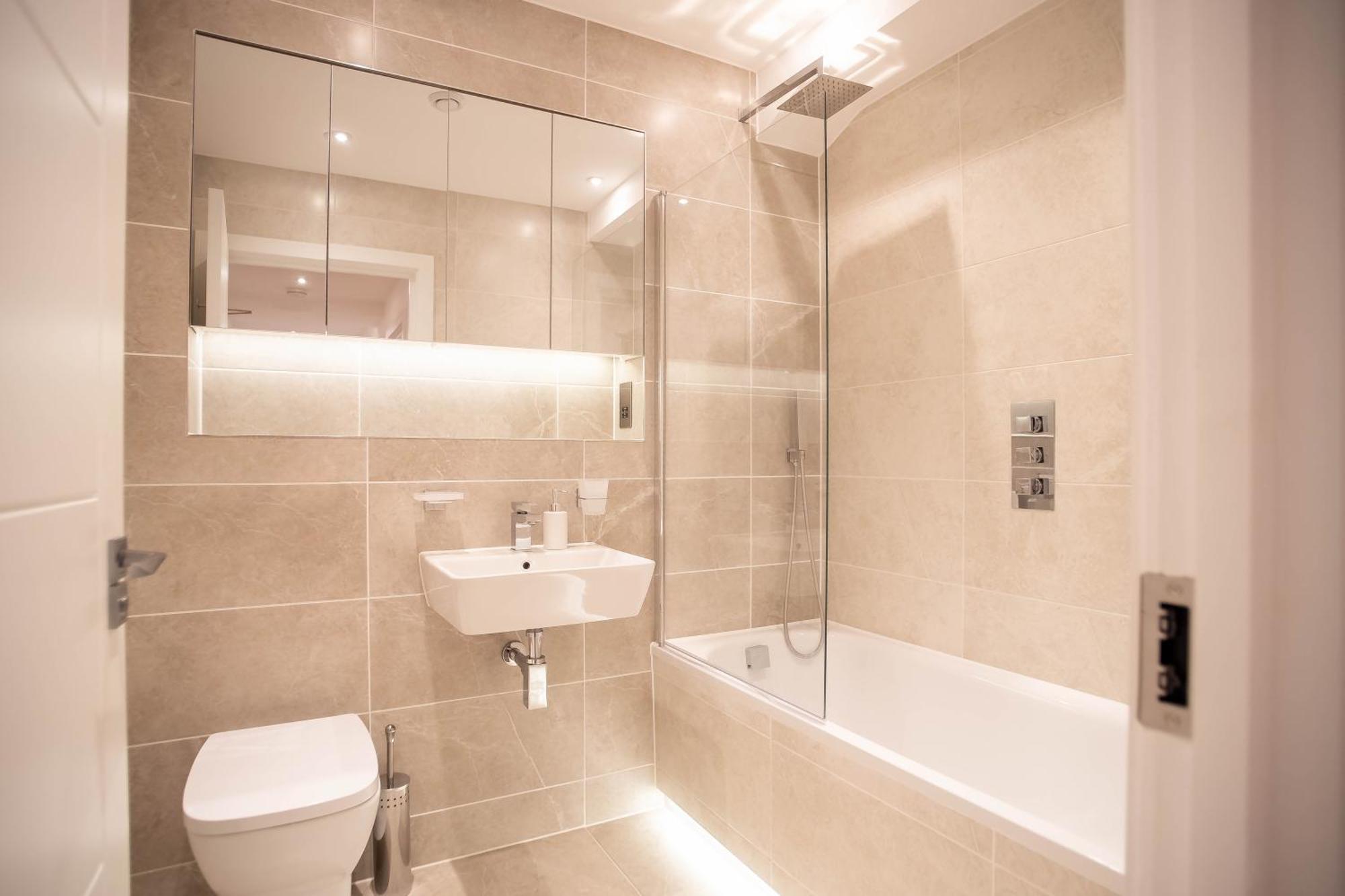 Villa Deluxe Chic 1 2 Bed Apts Near Heathrow Legoland Windsor Slough Extérieur photo